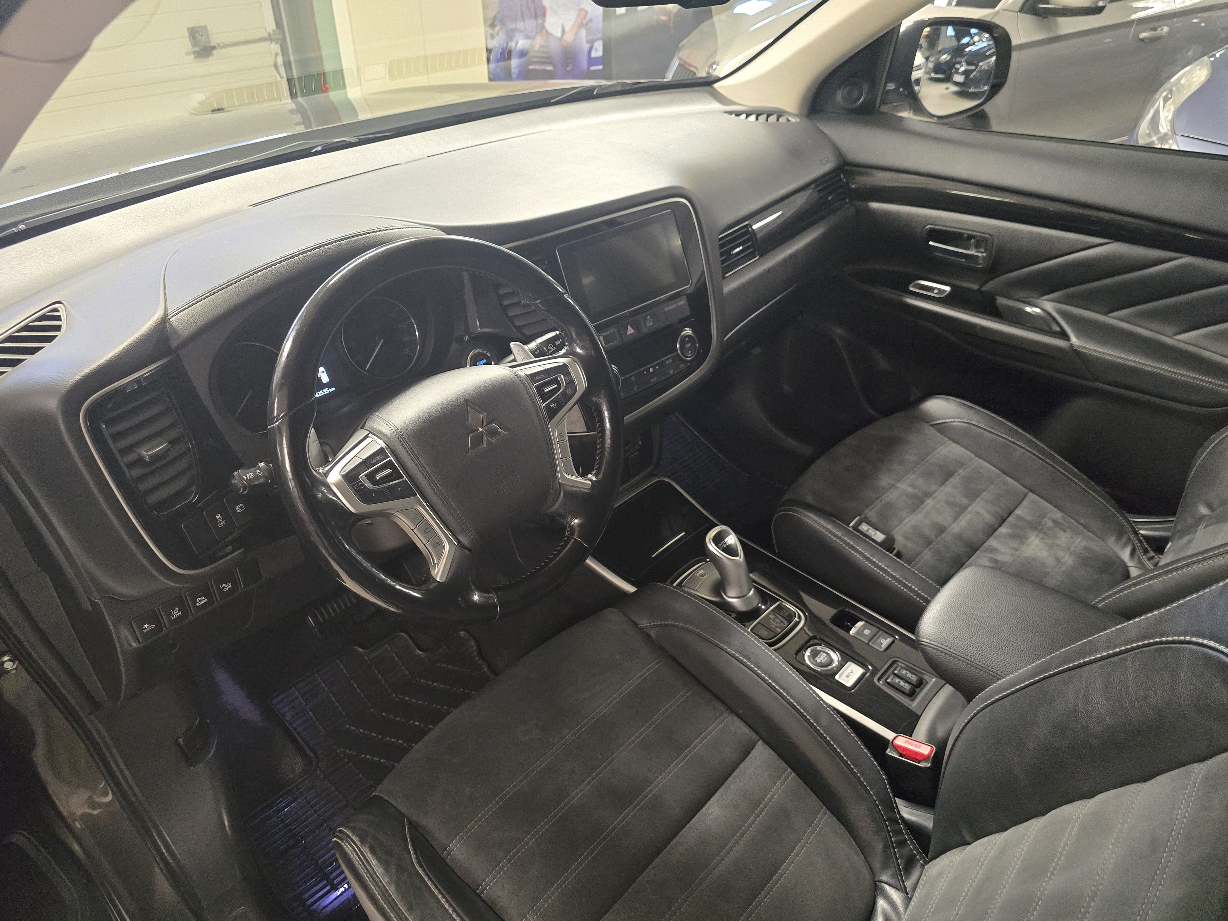 Mitsubishi Outlander PHEV CVT Comfort Euro 6