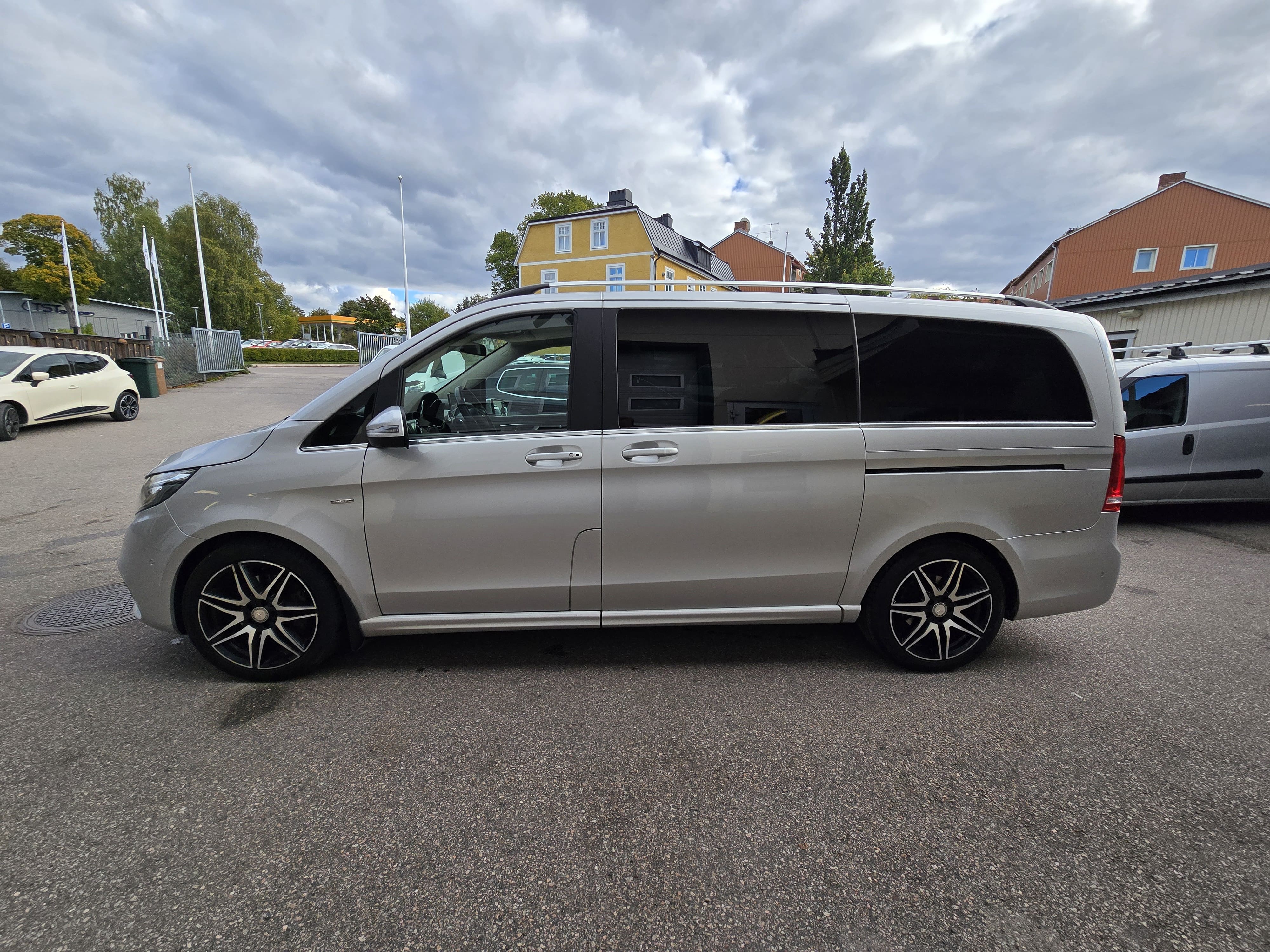 Mercedes-Benz V 250d 3.1t 7G-Tronic Plus AMG, Exclusive Euro