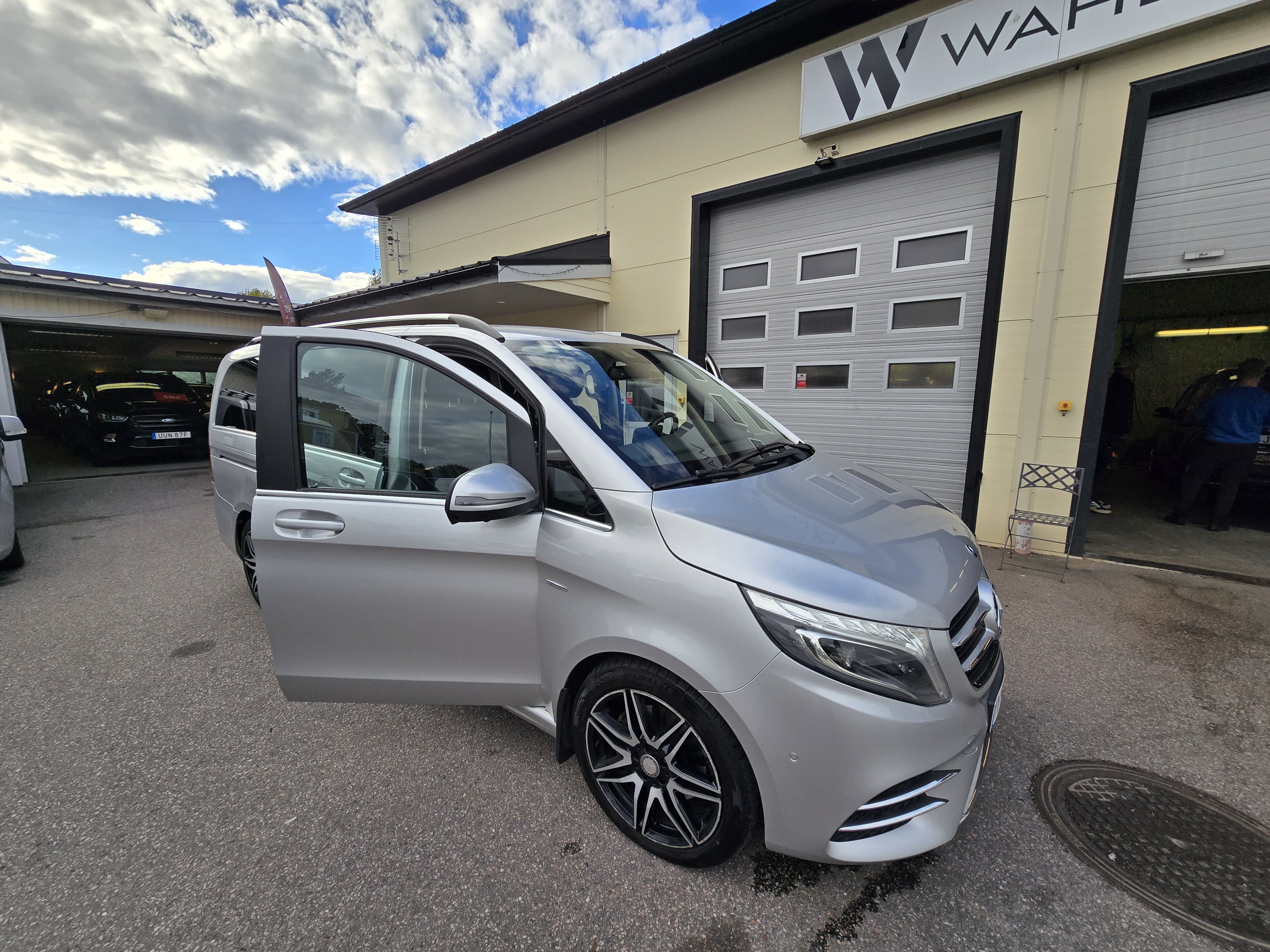 Mercedes-Benz V 250d 3.1t 7G-Tronic Plus AMG, Exclusive Euro