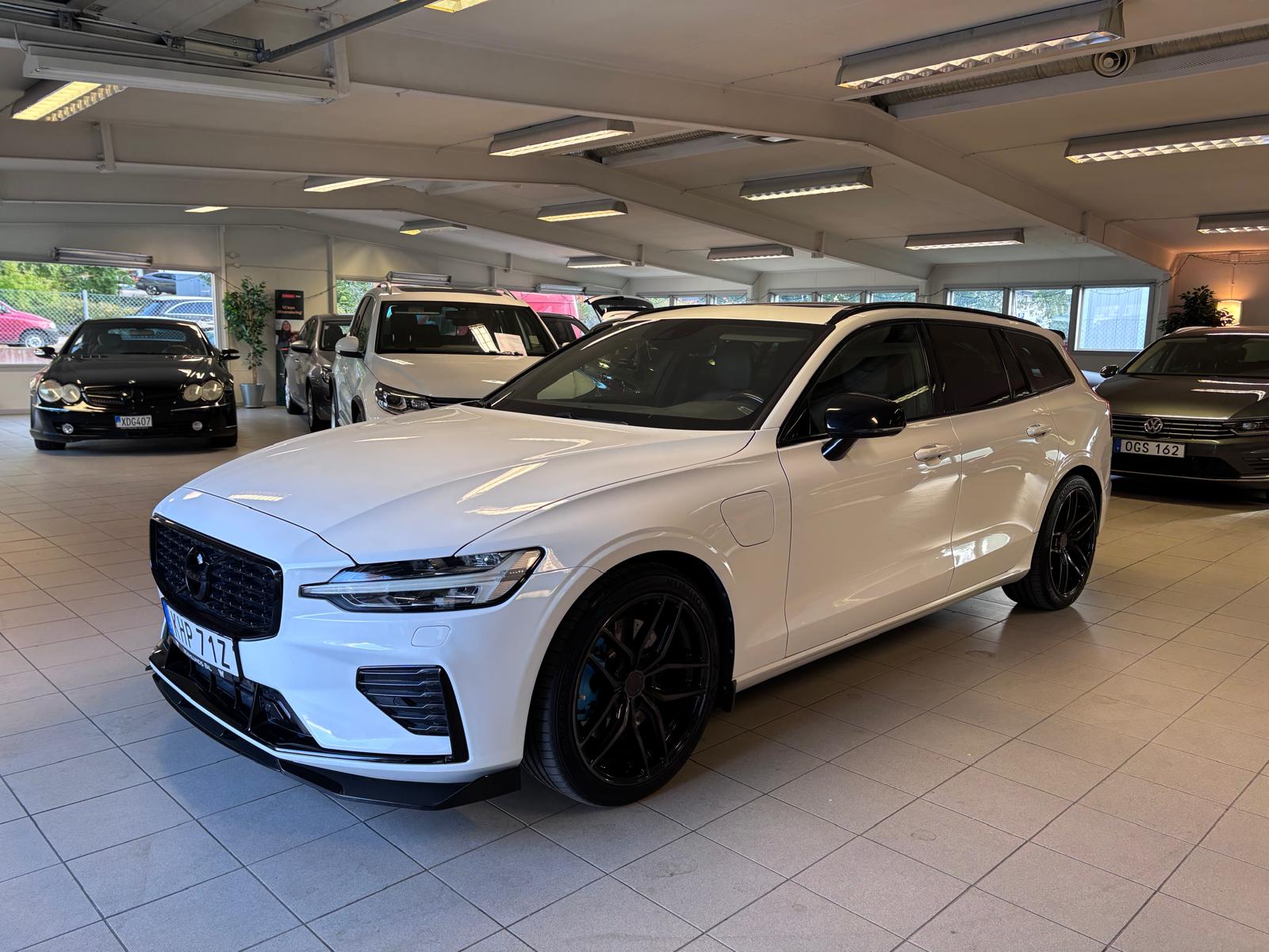 Volvo V60 Recharge T8 AWD Geartronic R-Design Euro 6