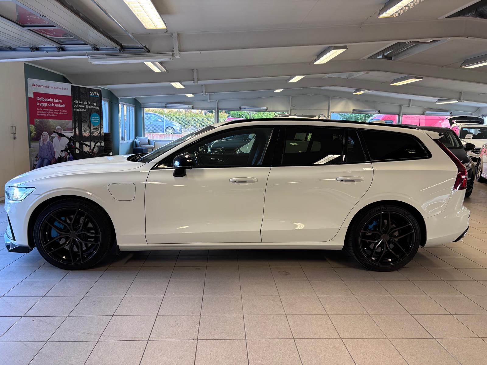 Volvo V60 Recharge T8 AWD Geartronic R-Design Euro 6