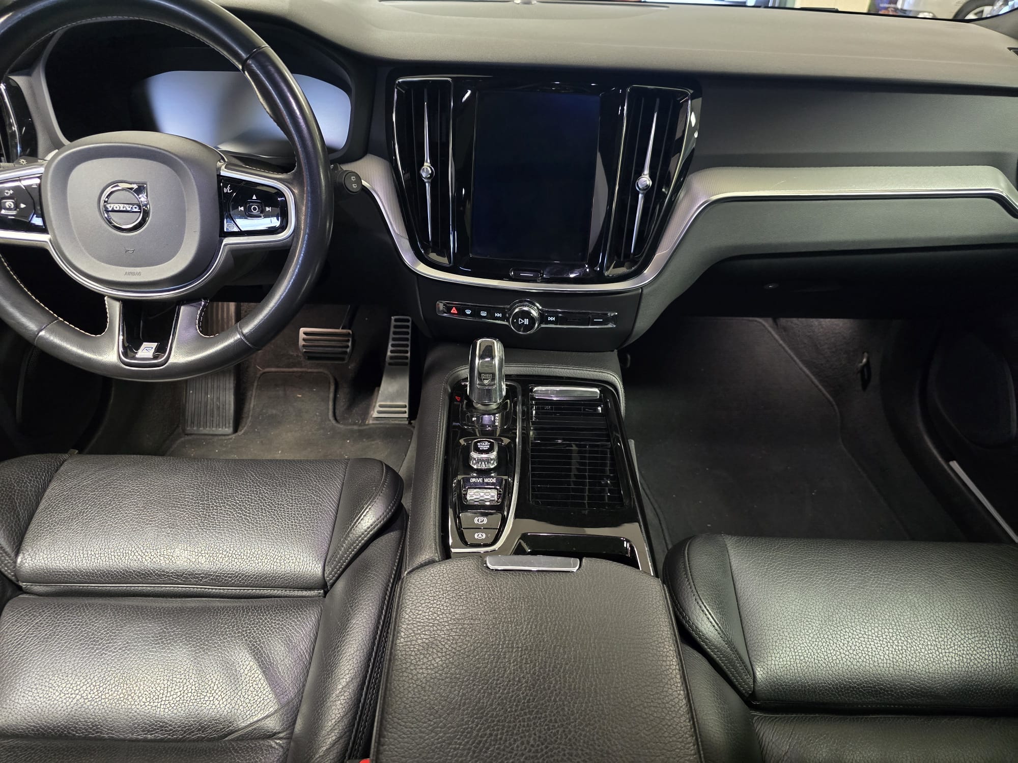 Volvo V60 Recharge T8 AWD Geartronic R-Design Euro 6