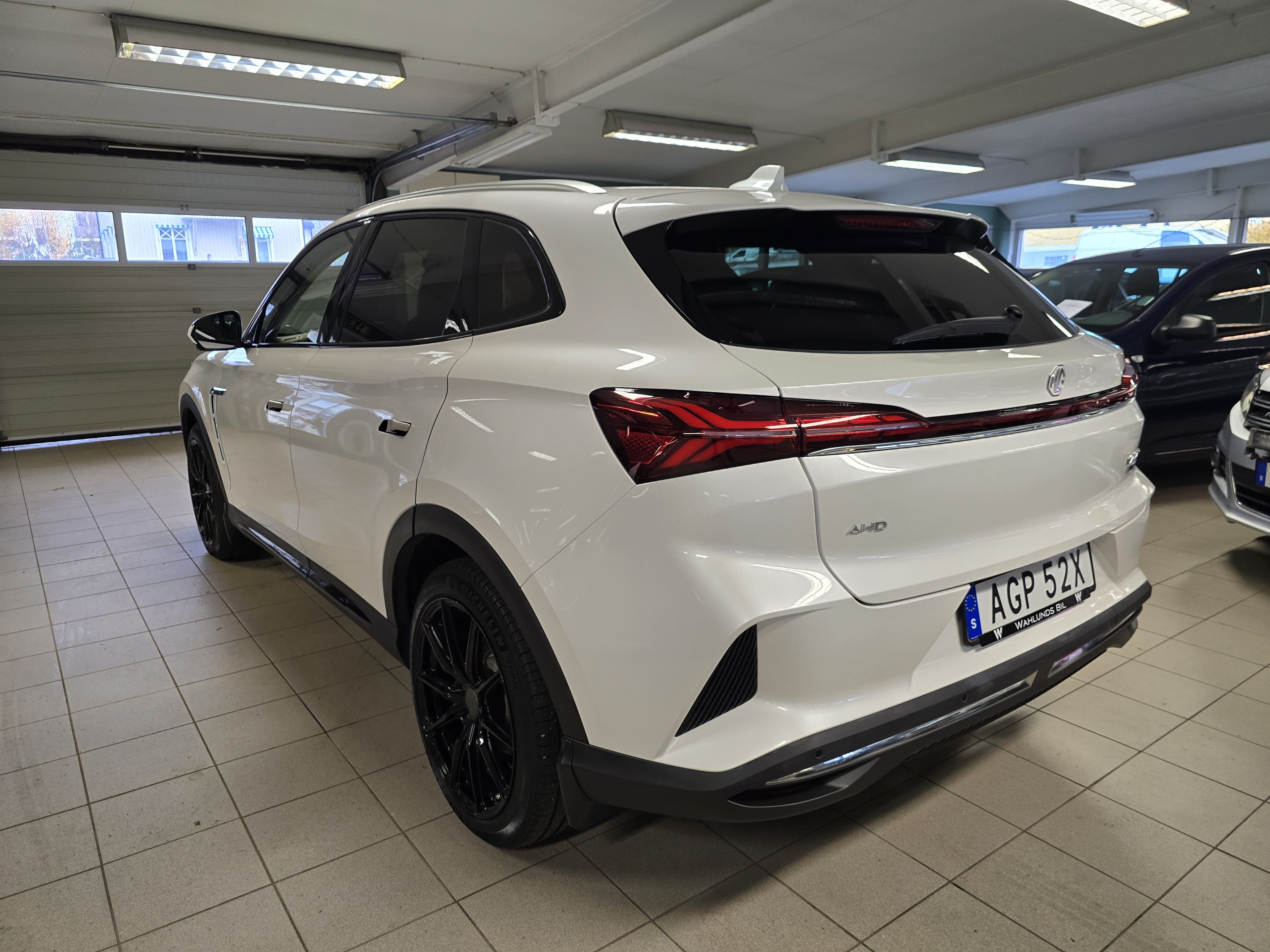 MG Marvel R Performance