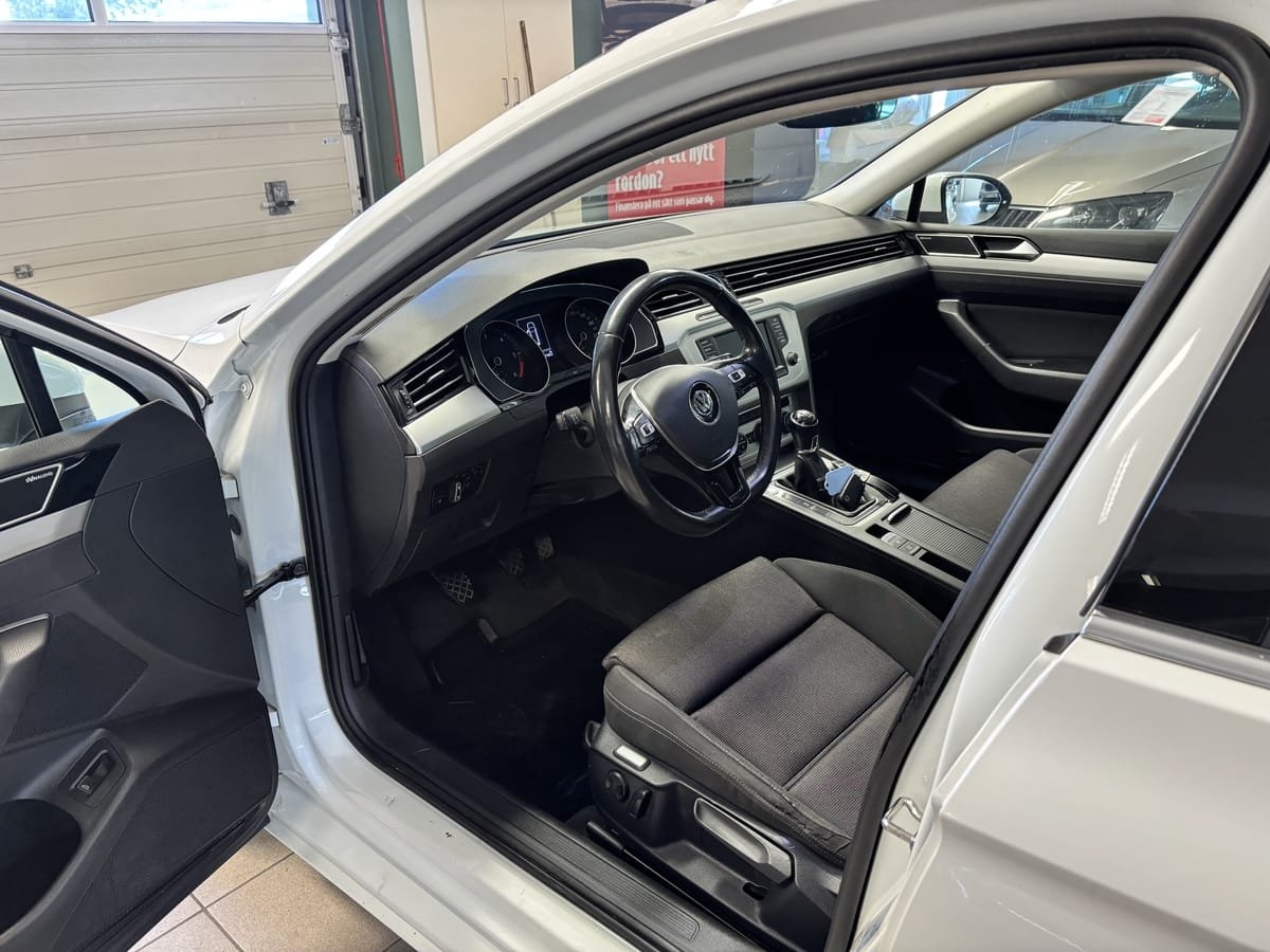 Volkswagen Passat Sportscombi 2.0 TDI DPF SCR BlueMotion Base Euro 6