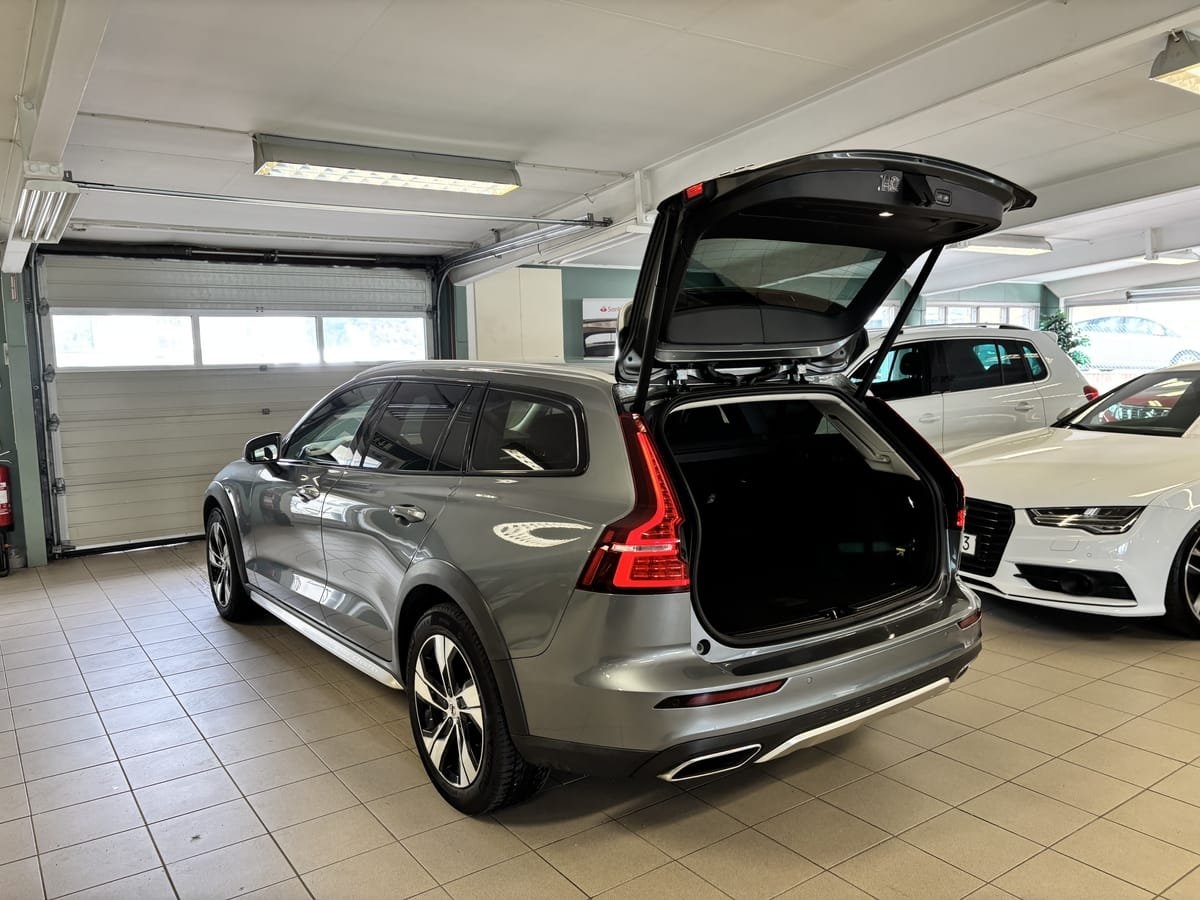 Volvo V60 Cross Country D4 AWD Geartronic Momentum Euro 6