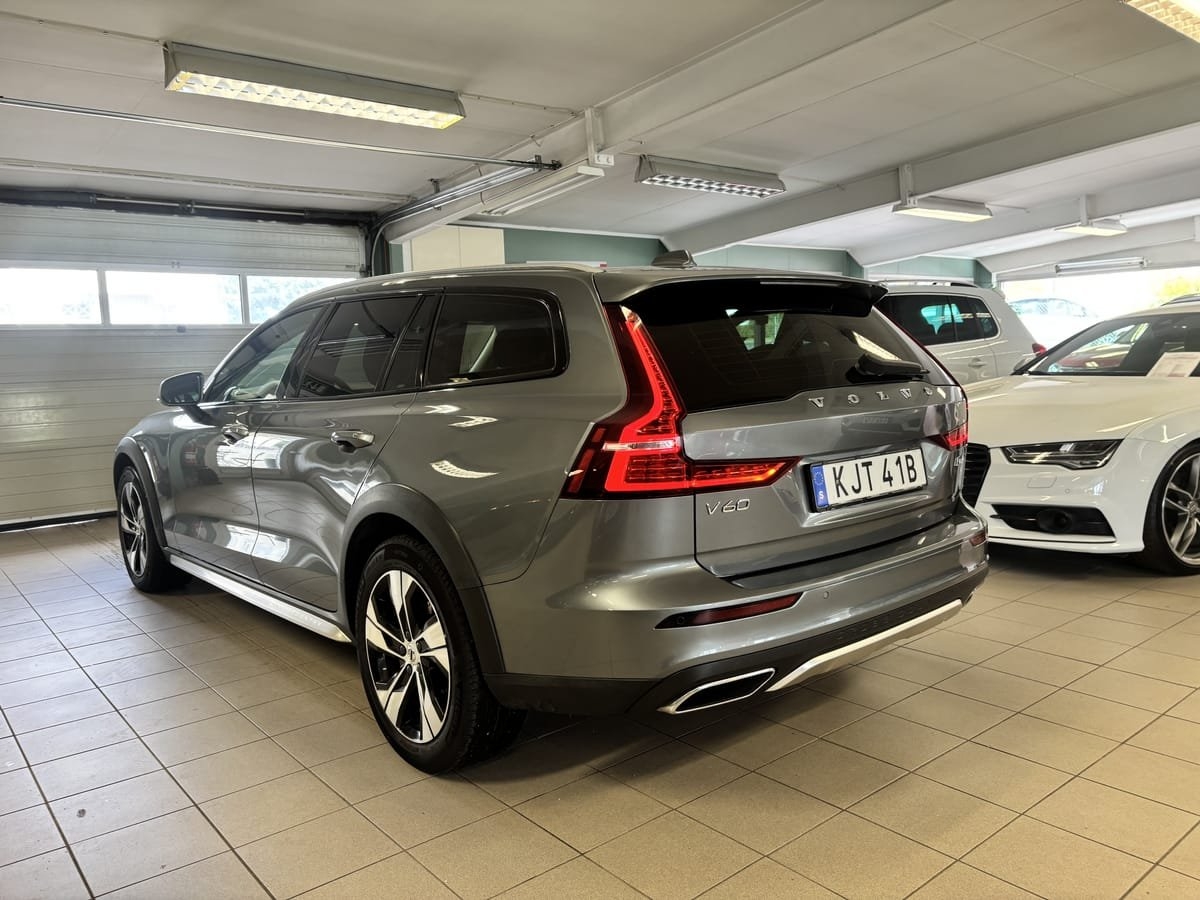 Volvo V60 Cross Country D4 AWD Geartronic Momentum Euro 6