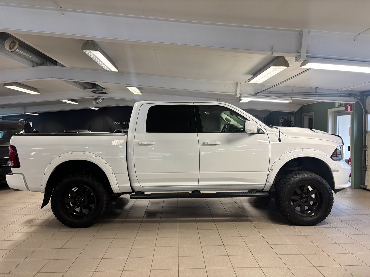 RAM 1500 Dubbelhytt 5'7" 5.7 V8 HEMI 4x4TorqueFlite SPORT Euro 5