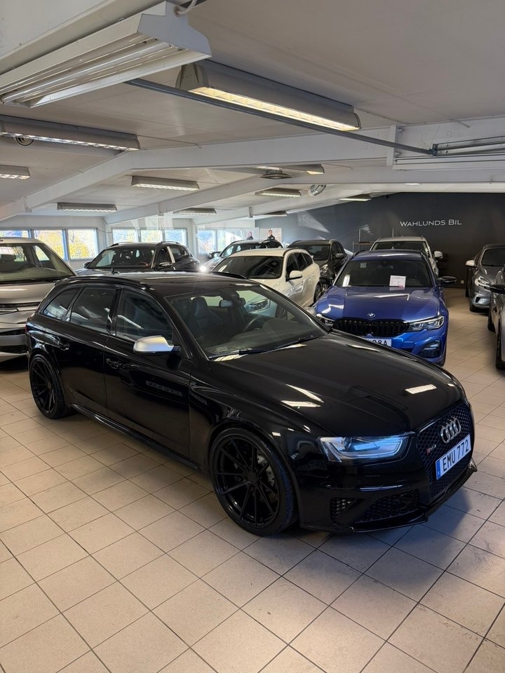 Audi RS4 RS 4 Avant 4.2 FSI V8 quattro S Tronic RS Euro 5