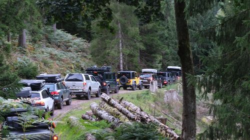 Geländewagen bis 15.000 € – 5 robuste Basisfahrzeuge fürs Overlanding