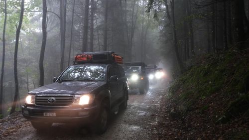 Overlanding Reisen : Der komplette Guide zu Regionen, Vorbereitung, Recht, Training und echten Erlebnissen unterwegs