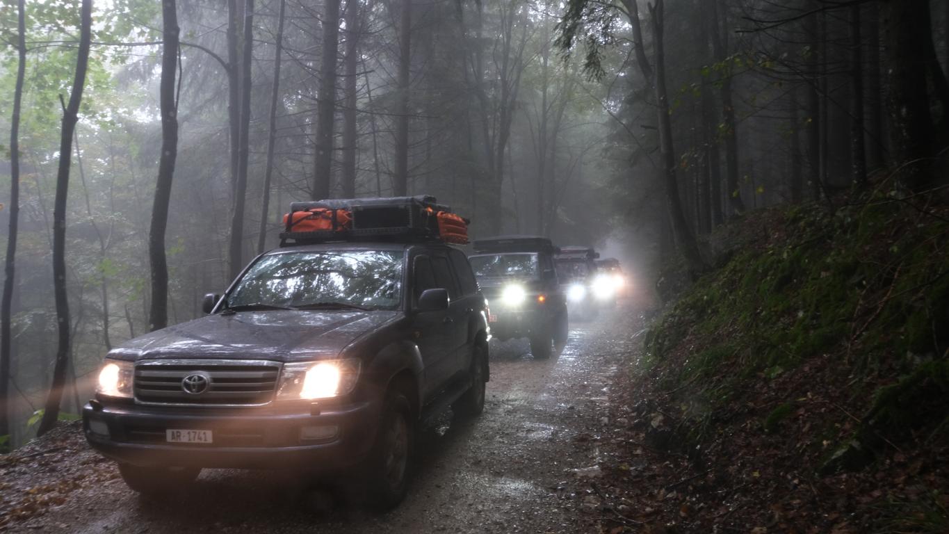 Overlanding Reisen : Der komplette Guide zu Regionen, Vorbereitung, Recht, Training und echten Erlebnissen unterwegs