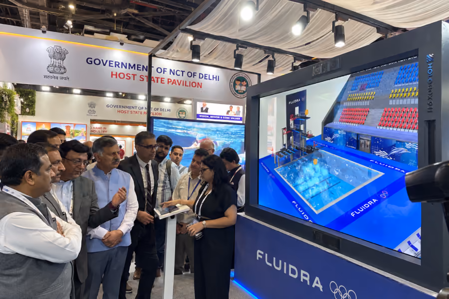 HoloBox911 3D hologram display engaging visitors at an exhibition