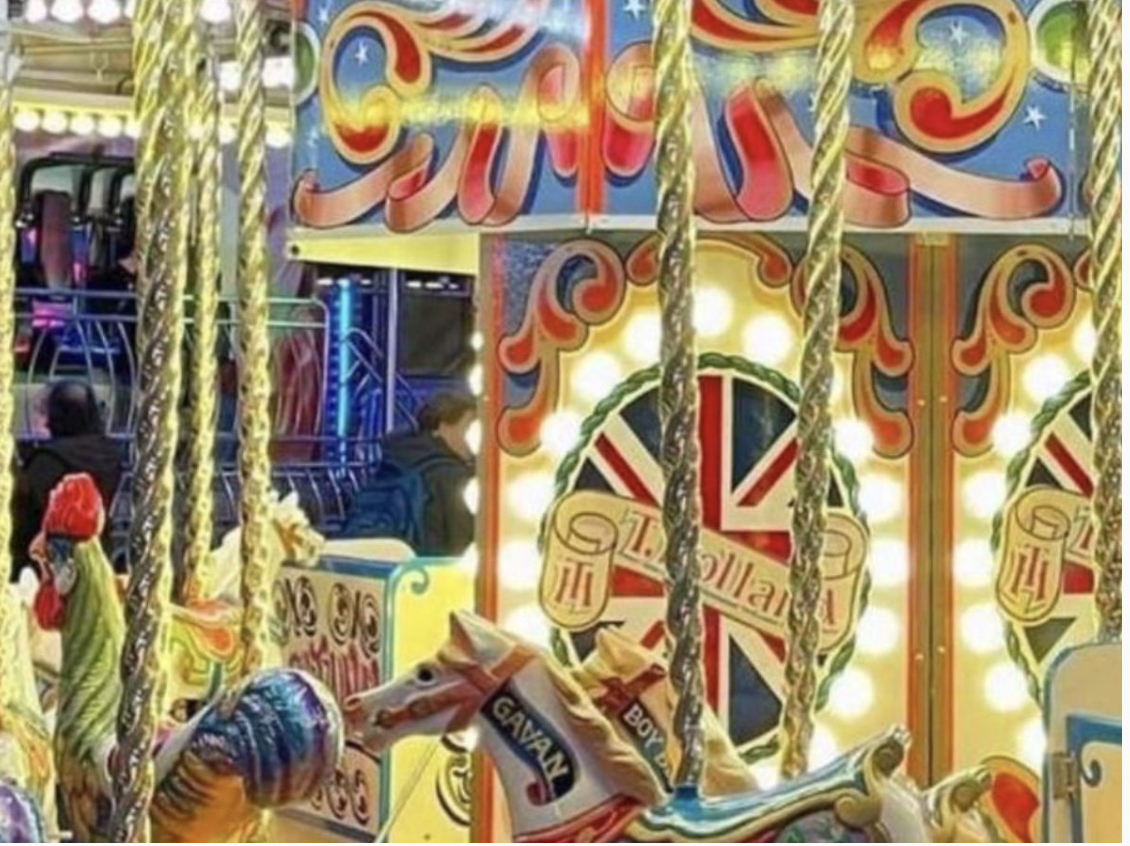 Gedraaide messing buis gebruikt voor een traditionele kermiscarrousel, gemaakt van gedraaide vierkante buis 