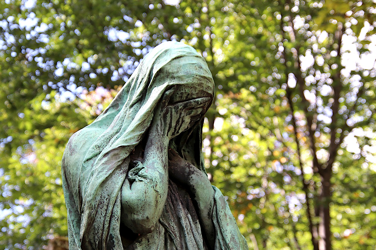 Do’s and don’ts of supporting someone who is grieving.