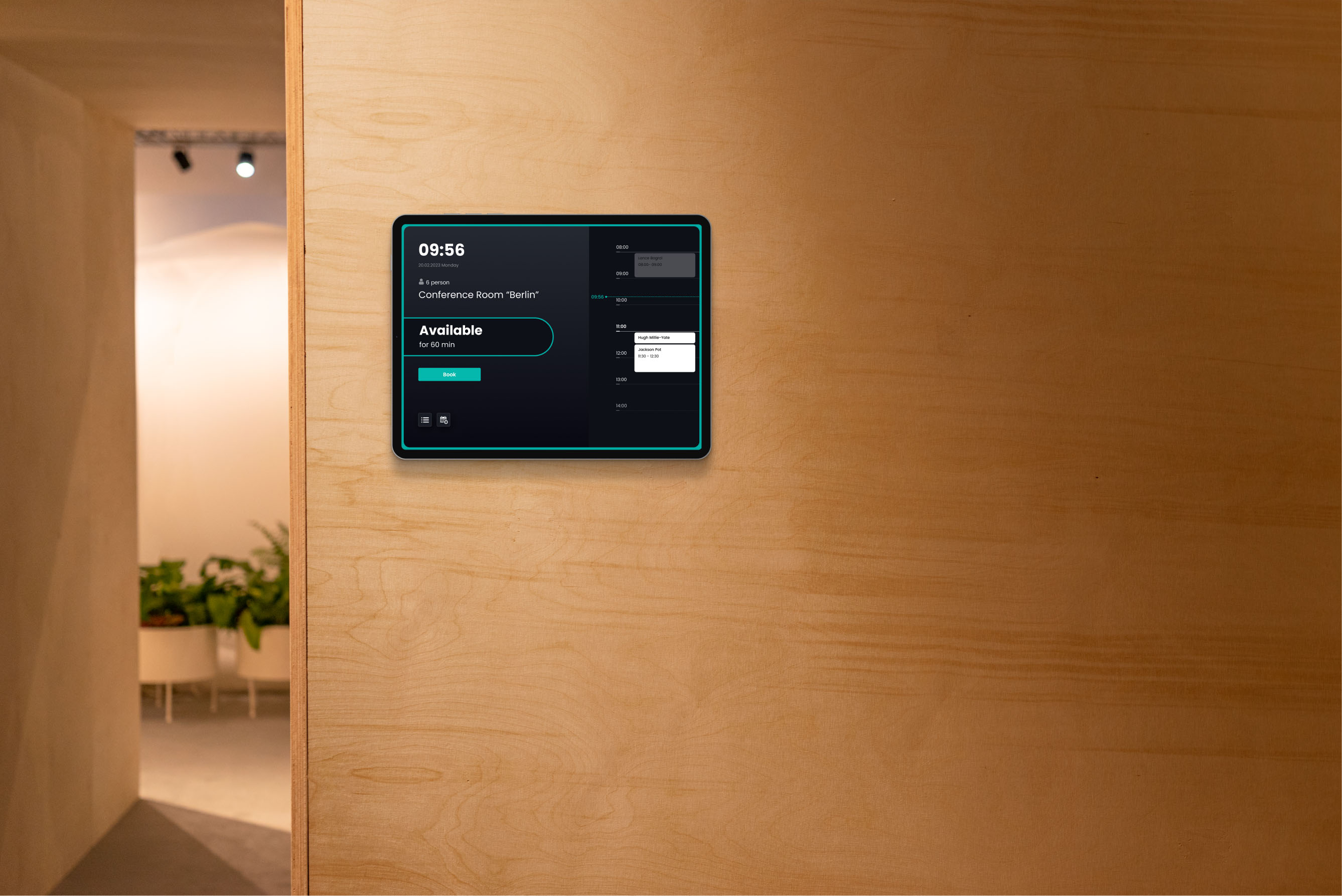 Digital Signage von Flexopus an einer Wand angebracht.
