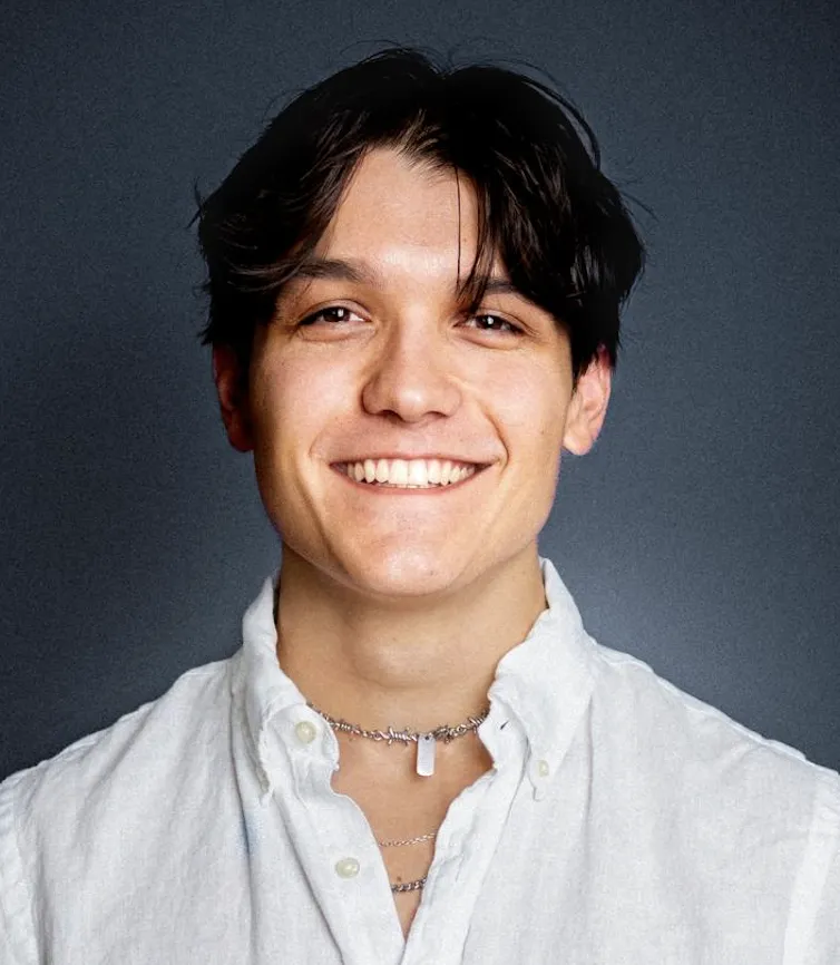 Elias N.