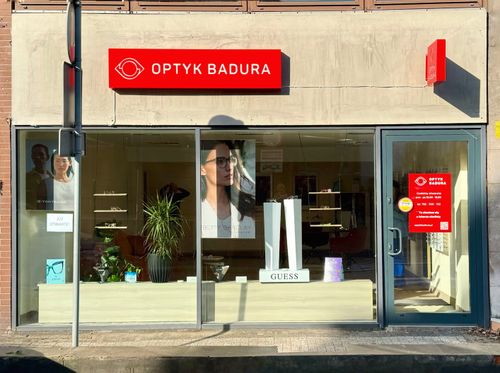 Zdjęcie frontu salonu optycznego Optyk Badura przy ul. Studziennej 3 w Gliwicach