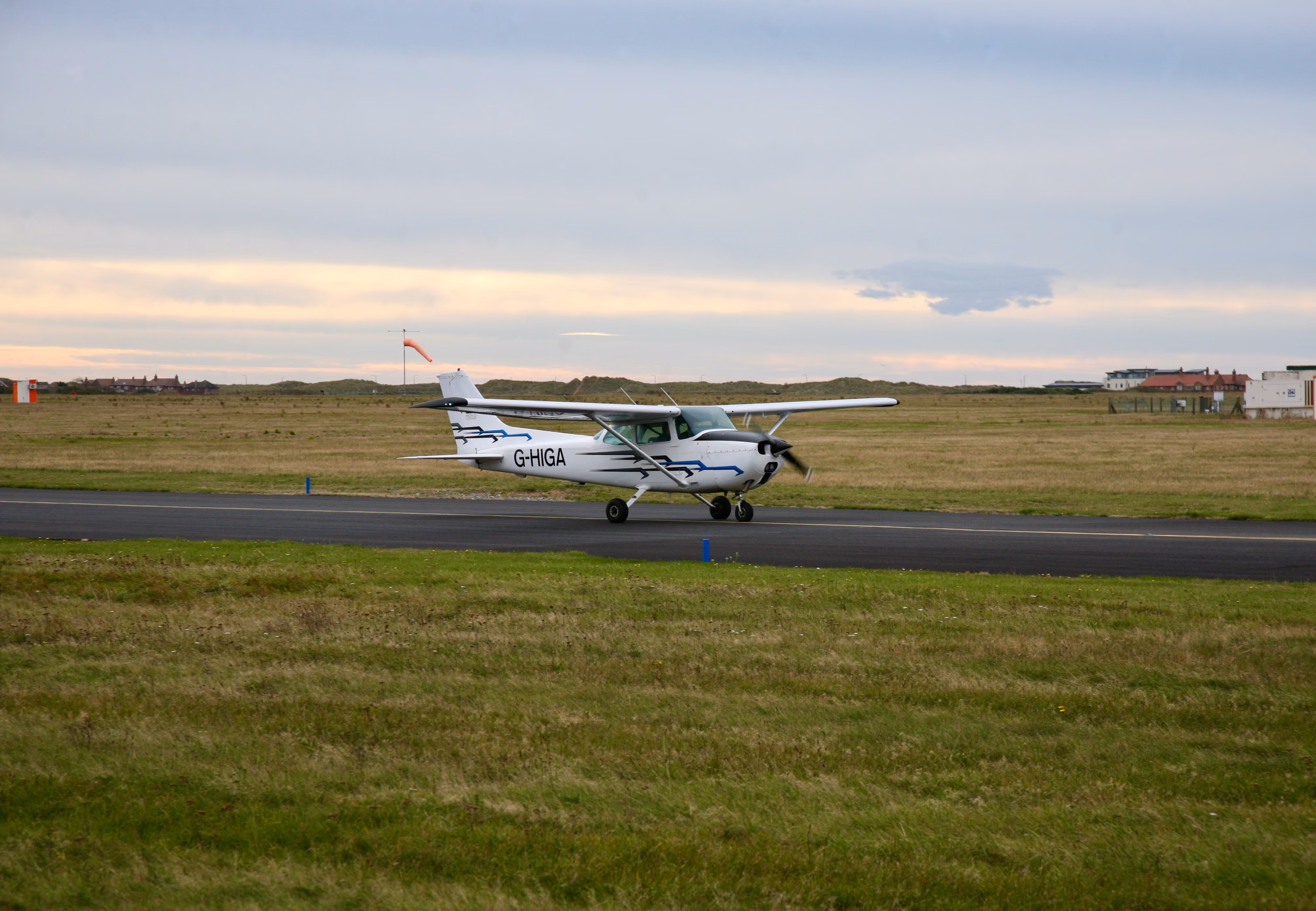 What Is A Fixed-Wing Aircraft?