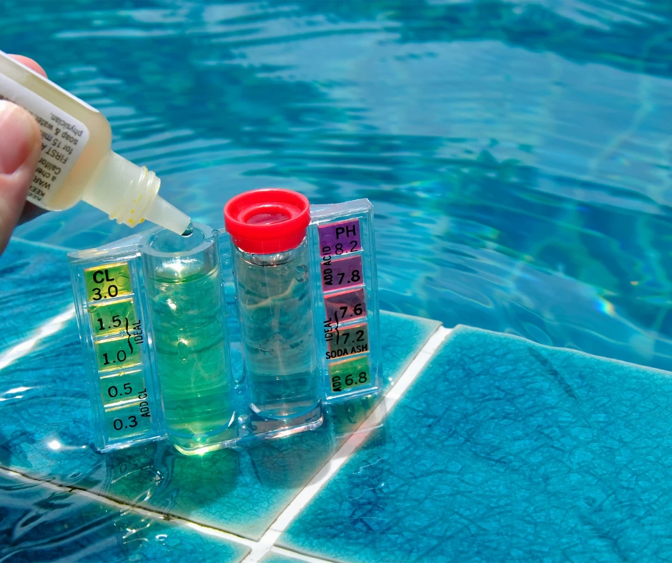 Comment détecter des bactéries dans l'eau d'une piscine ?