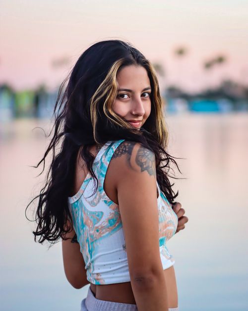 Portrait photo of a girl at sunset.