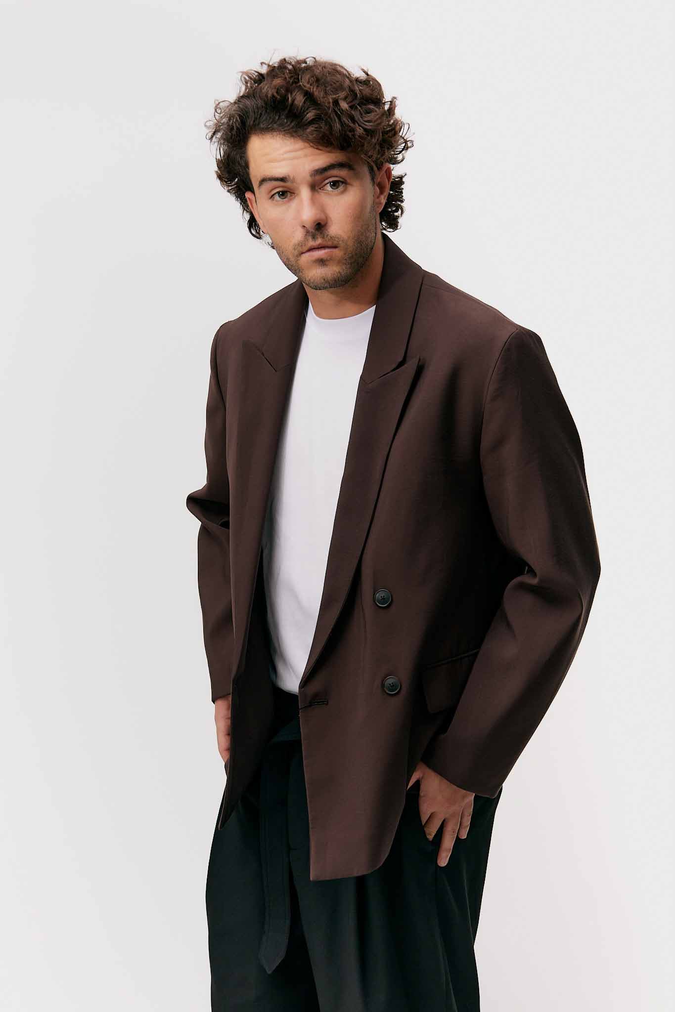 Drone photography Tarifa, Fotografía con dron en Tarifa, Aerial video services Tarifa, Servicios de video aéreo en Tarifa, Filmmaking in Tarifa, Creación de videos en Tarifa, Event photographer Spain, Fotógrafo de eventos en España, Drone videography Spain, Videografía con dron en España, Adventure sports photography, Fotografía de deportes de aventura, Creative video production Tarifa, Producción de video creativo en Tarifa, Lifestyle photography Spain, Fotografía de estilo de vida en España, Promotional videos Tarifa, Videos promocionales en Tarifa, Filmmaker Costa de la Luz, Cineasta en Costa de la Luz, Drone operator Spain, Operador de dron en España, Action sports photographer, Fotógrafo de deportes de acción, Social media video production, Producción de videos para redes sociales, Travel photography Spain, Fotografía de viajes en España, High-quality video Tarifa, Video de alta calidad en Tarifa, Fashion photographer Spain, Fotógrafo de moda en España, Aerial shots Costa de la Luz, Tomas aéreas en Costa de la Luz, Surf photography Tarifa, Fotografía de surf en Tarifa, Real estate drone footage Spain, Videos con dron para inmobiliaria en España, Tourism videography Spain, Videografía de turismo en España, Kitesurf photography Tarifa, Fotografía de kitesurf en Tarifa, Windsurf video production, Producción de video de windsurf, Watersports photographer Tarifa, Fotógrafo de deportes acuáticos en Tarifa, Paddle surf videography, Videografía de paddle surf, Ocean photography Spain, Fotografía del océano en España, Extreme sports videos Tarifa, Videos de deportes extremos en Tarifa.