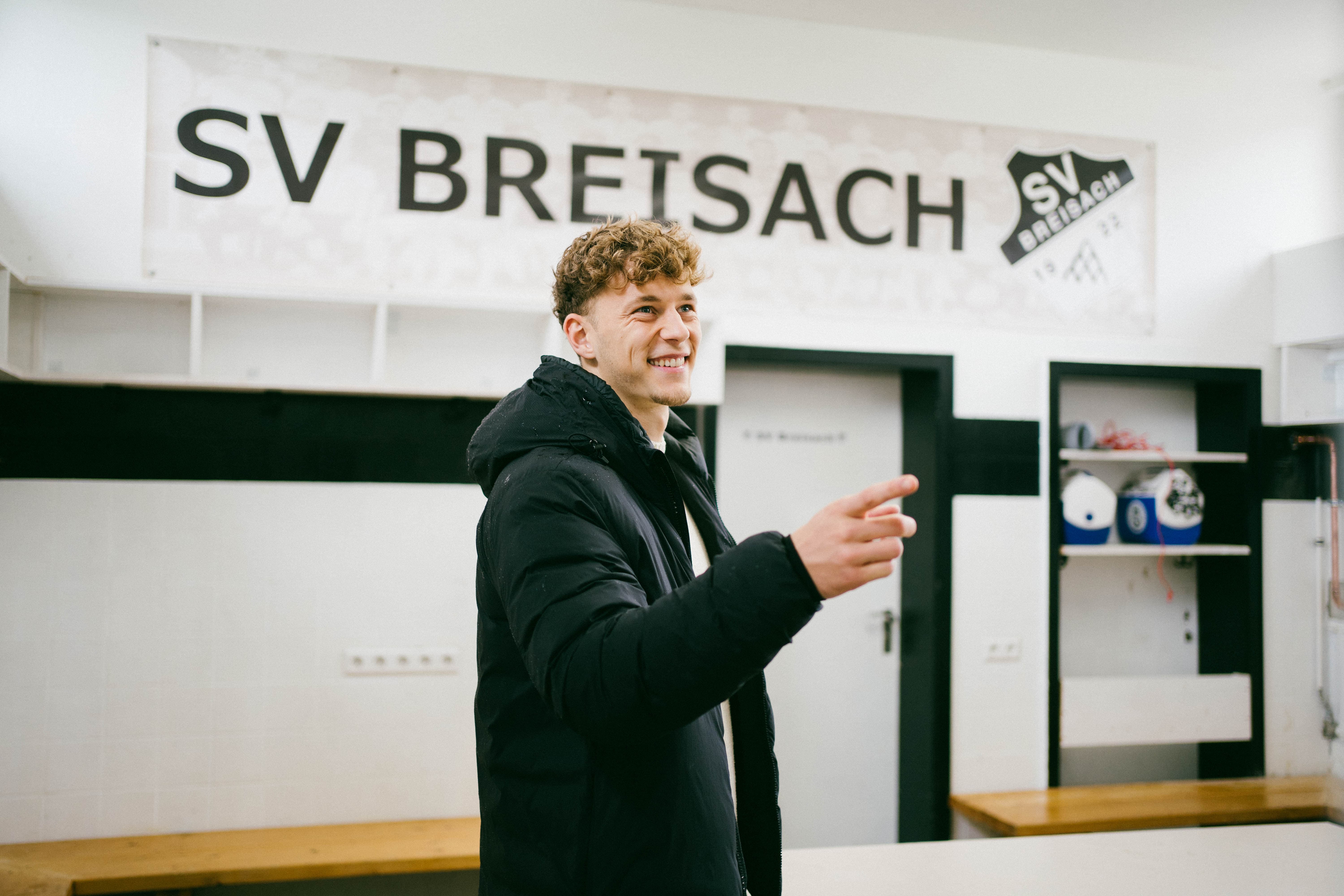 Yannik Keitel in Umkleidekabine