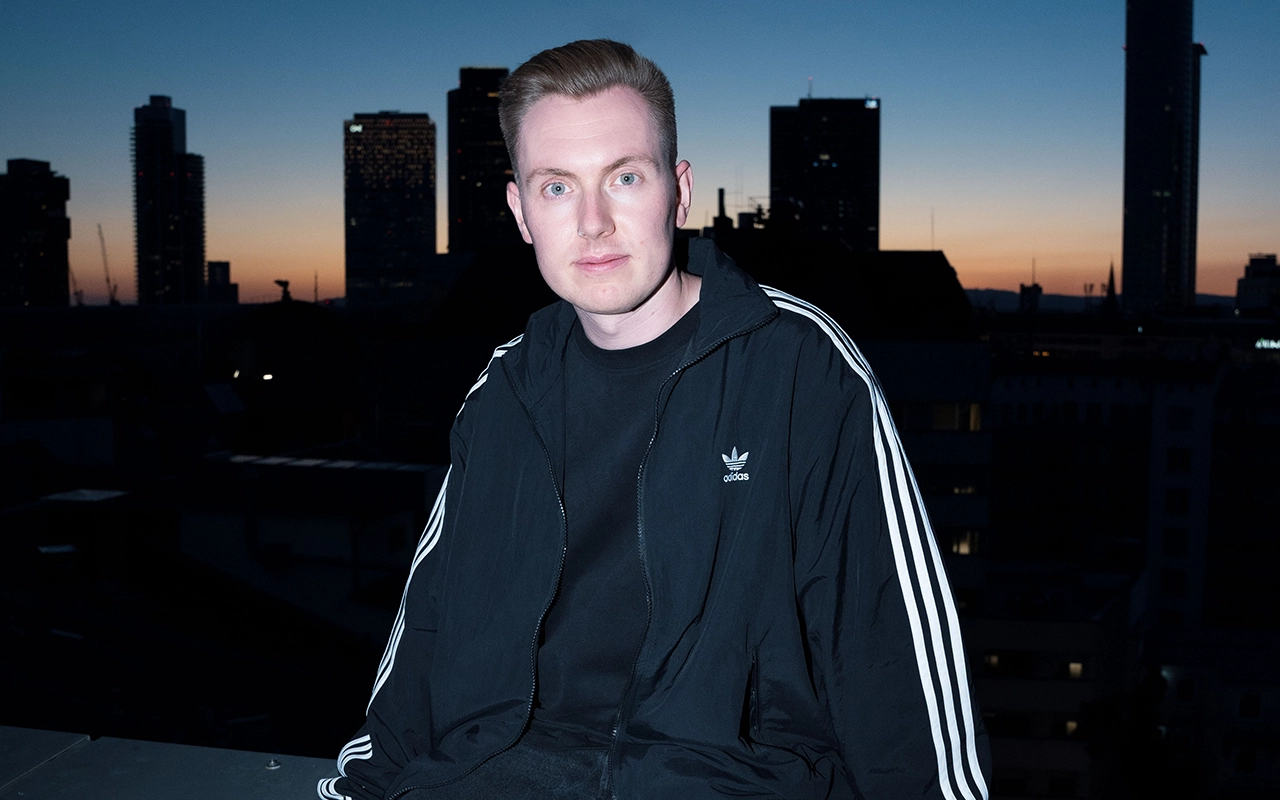 Tomatolix bei den Dreharbeiten zum Frankfurter Bahnhofsviertel