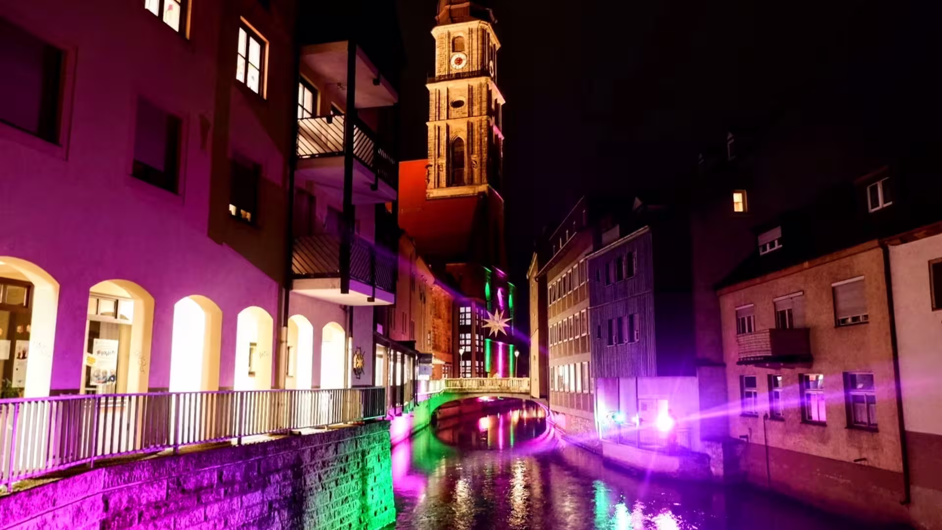 Innenstadt bei Nacht von Amberg in der Oberpfalz - Beitragsbild von Lexware Tell Your Story
