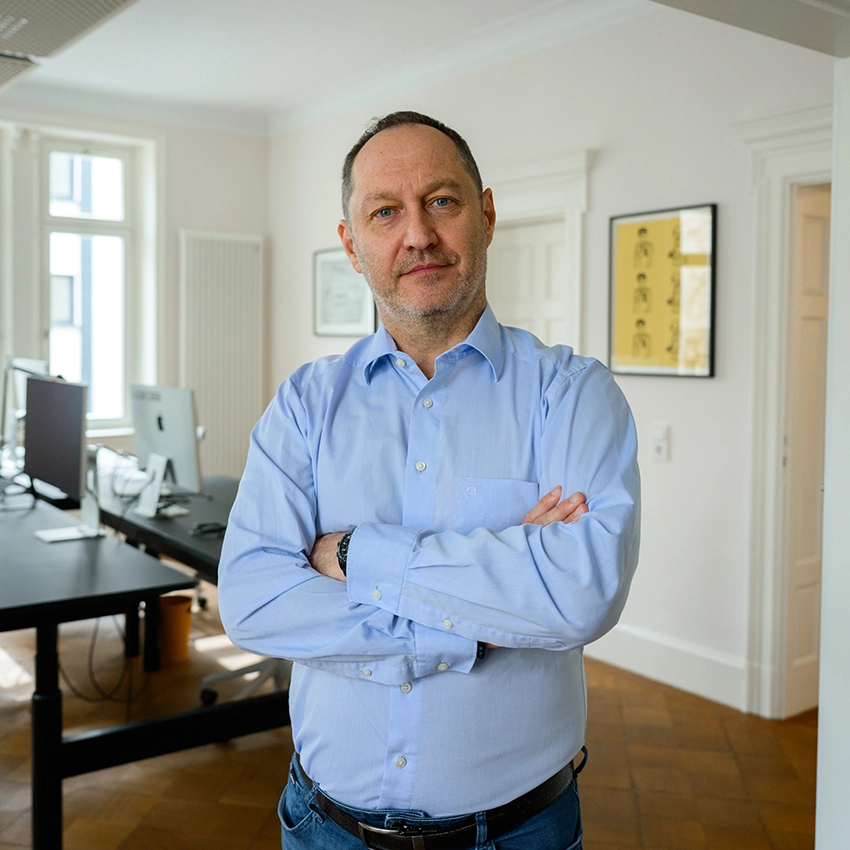 Porträtfoto von Dr. Jörg Storm 