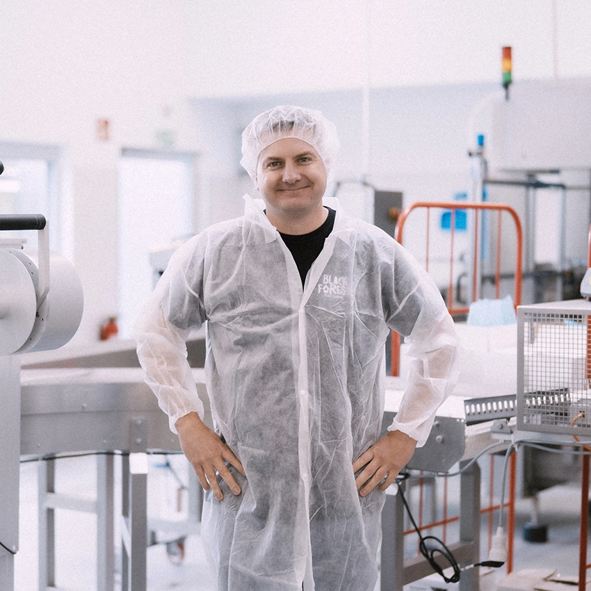 Matthias Rothacher ist Geschäftsführer der Schwarzwälder Eismanufaktur und gibt Einblicke in seine Produktion für Speiseeis.