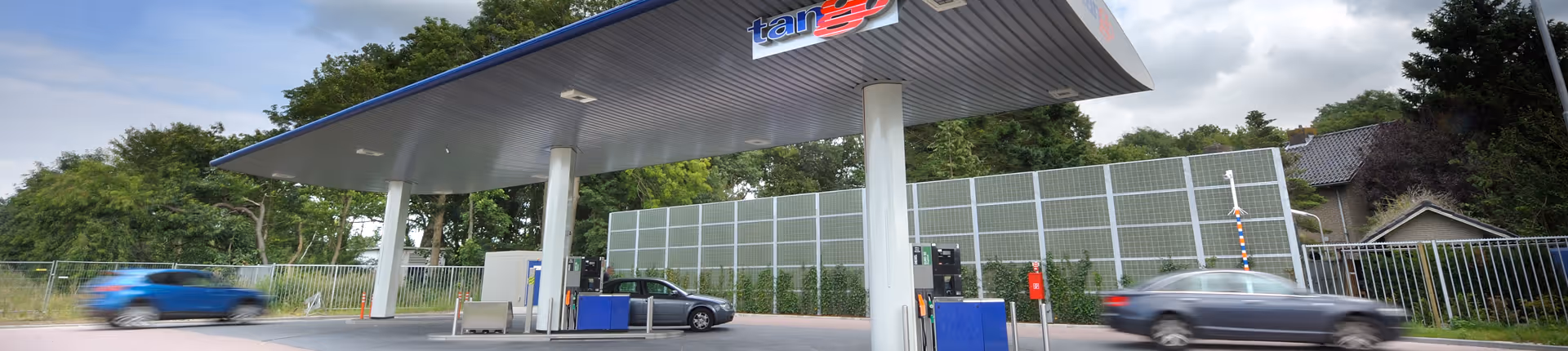 Noistop steel used near a petrol station to control noise