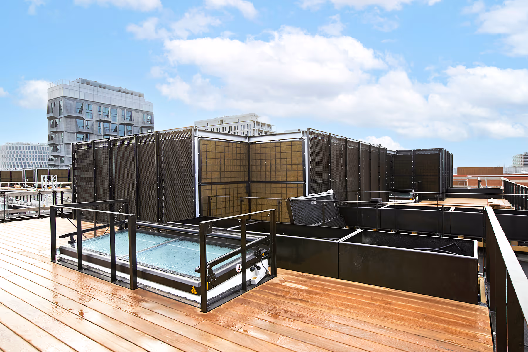 Noistop Steel black - Residential private - with stretch metal