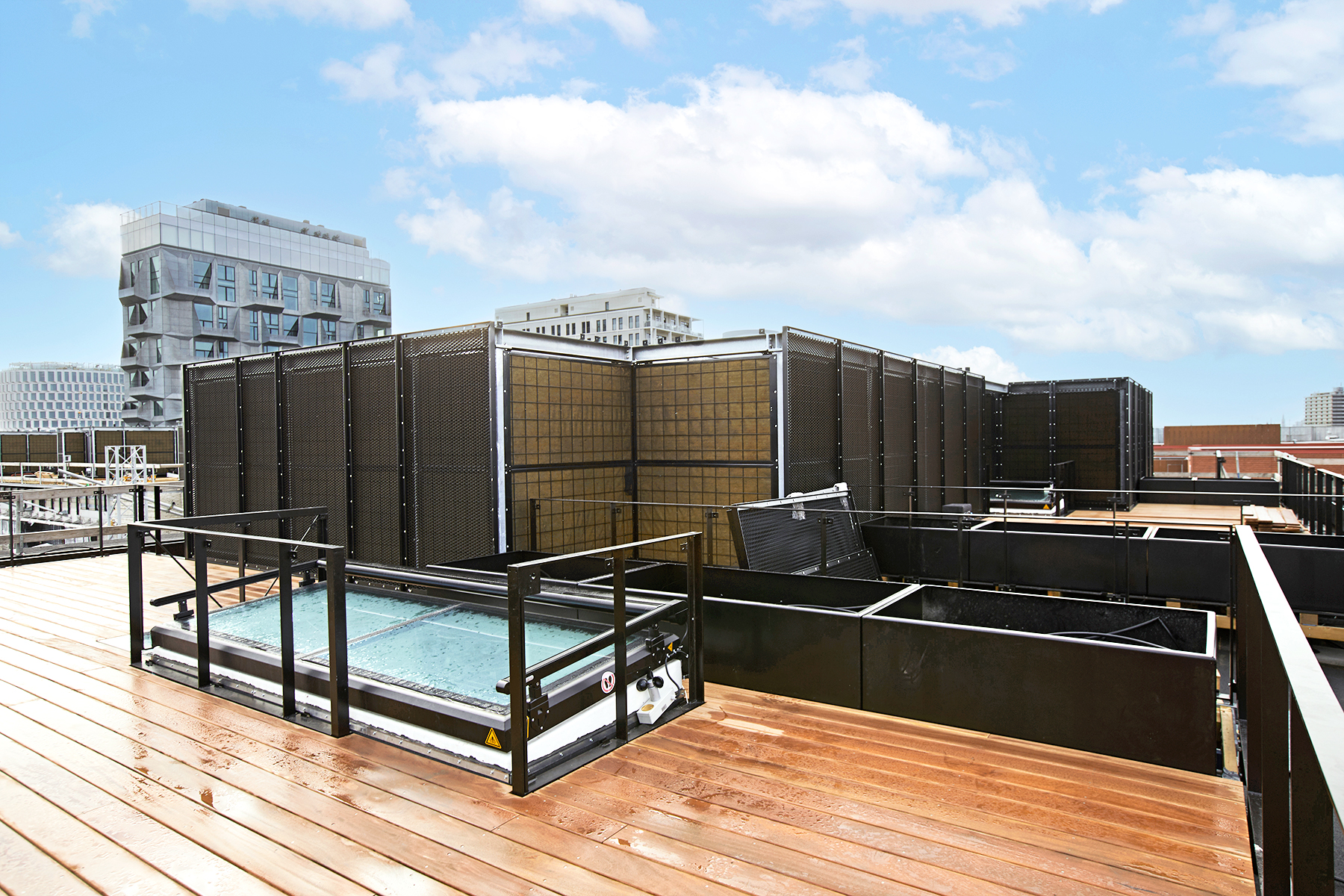 Noistop Steel black - Residential private - with stretch metal