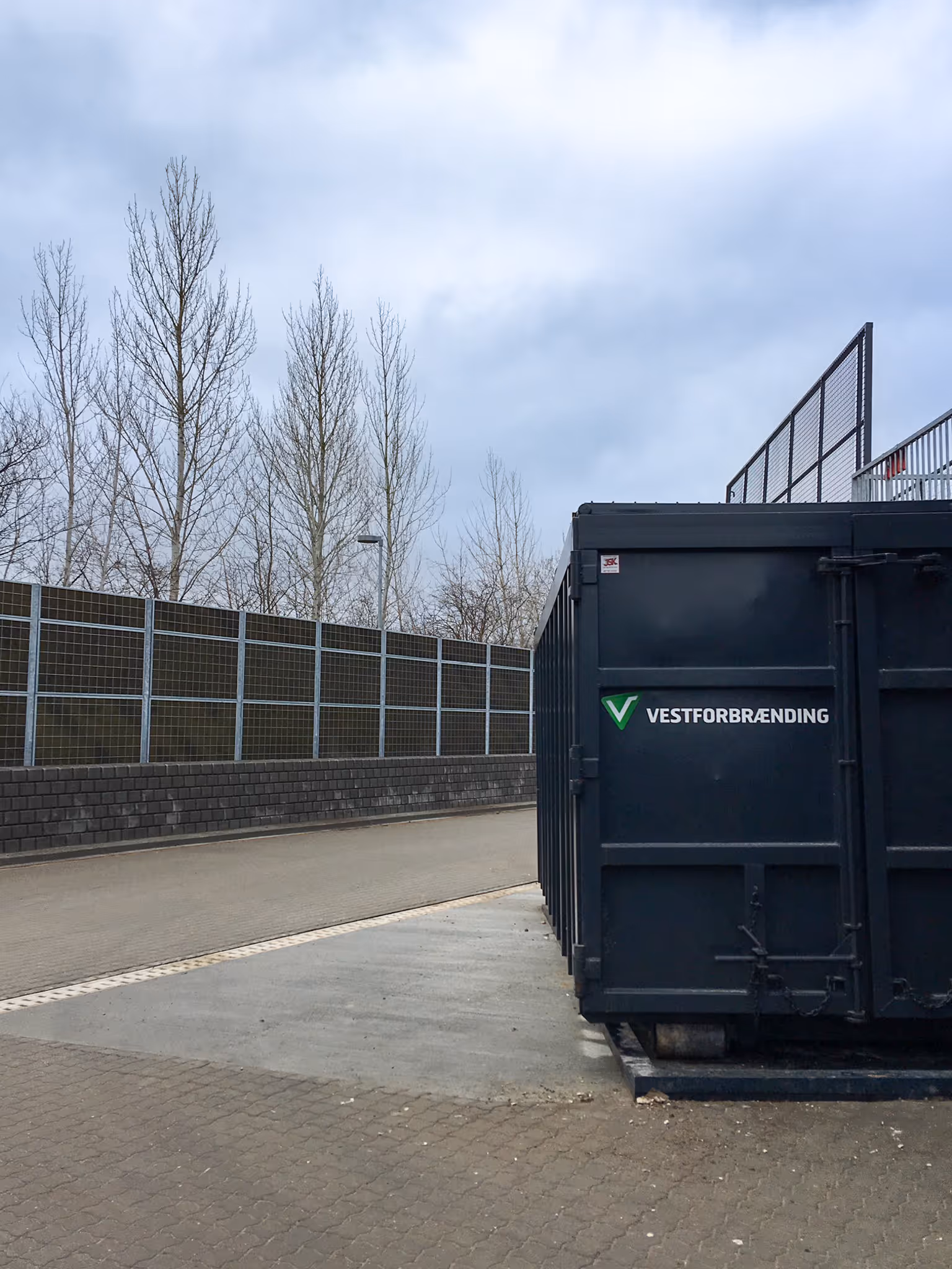 Noistop Steel - Industrial - recycling station black