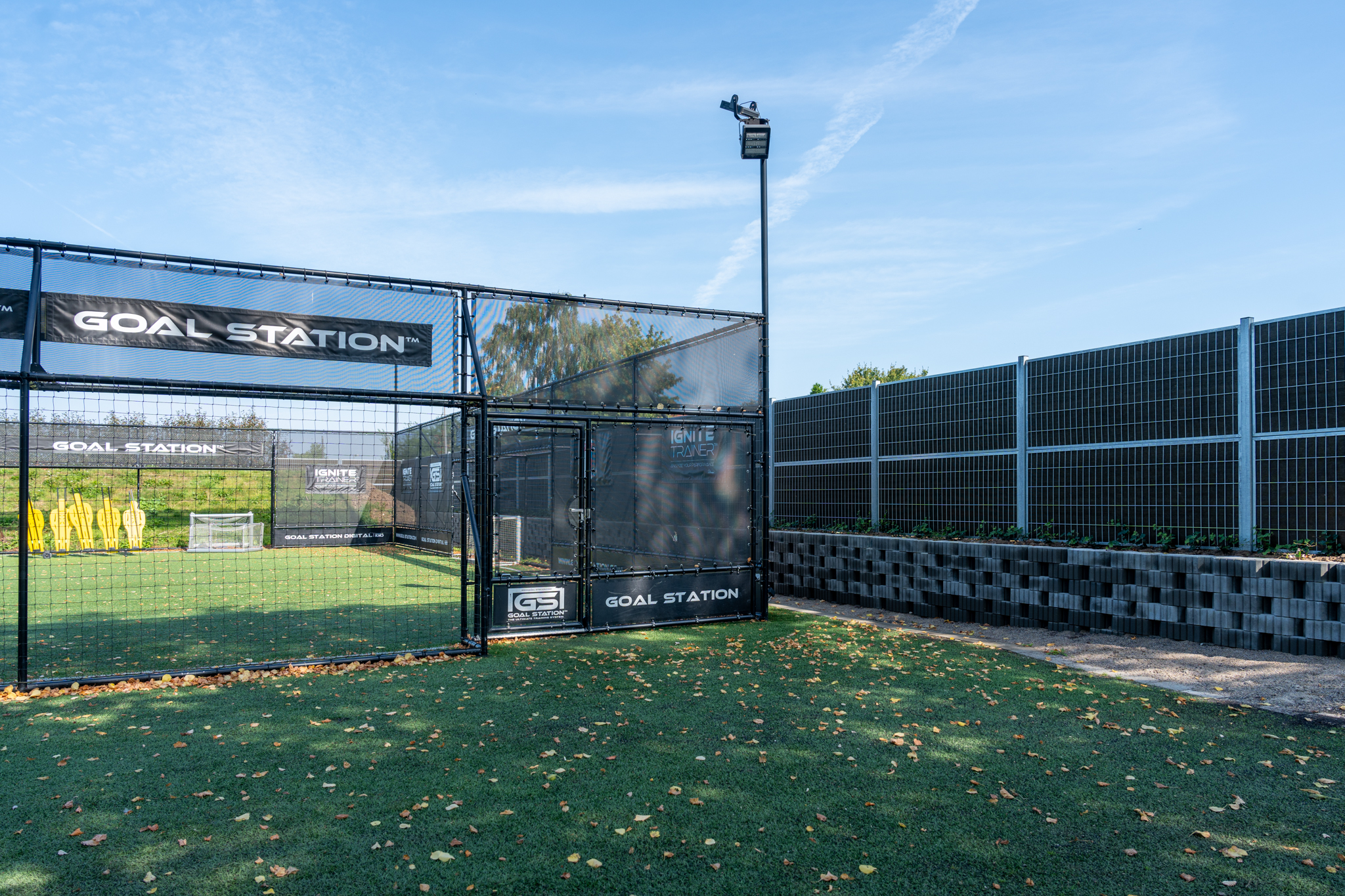 NS Essential galva - Kommerziell - Fußballplatz