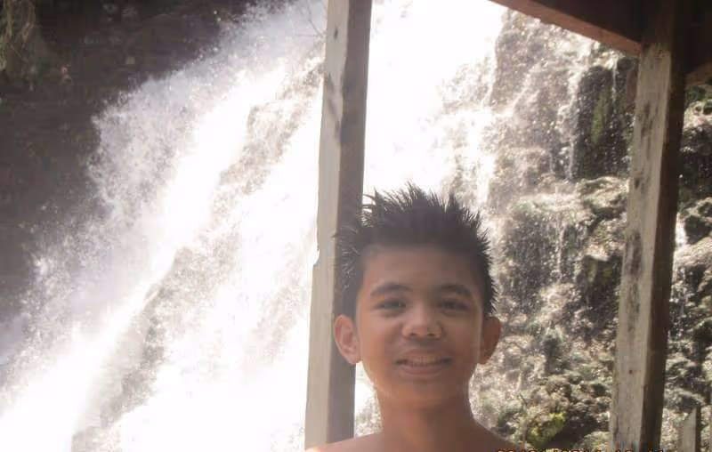 Young version of Francisco Macansantos III