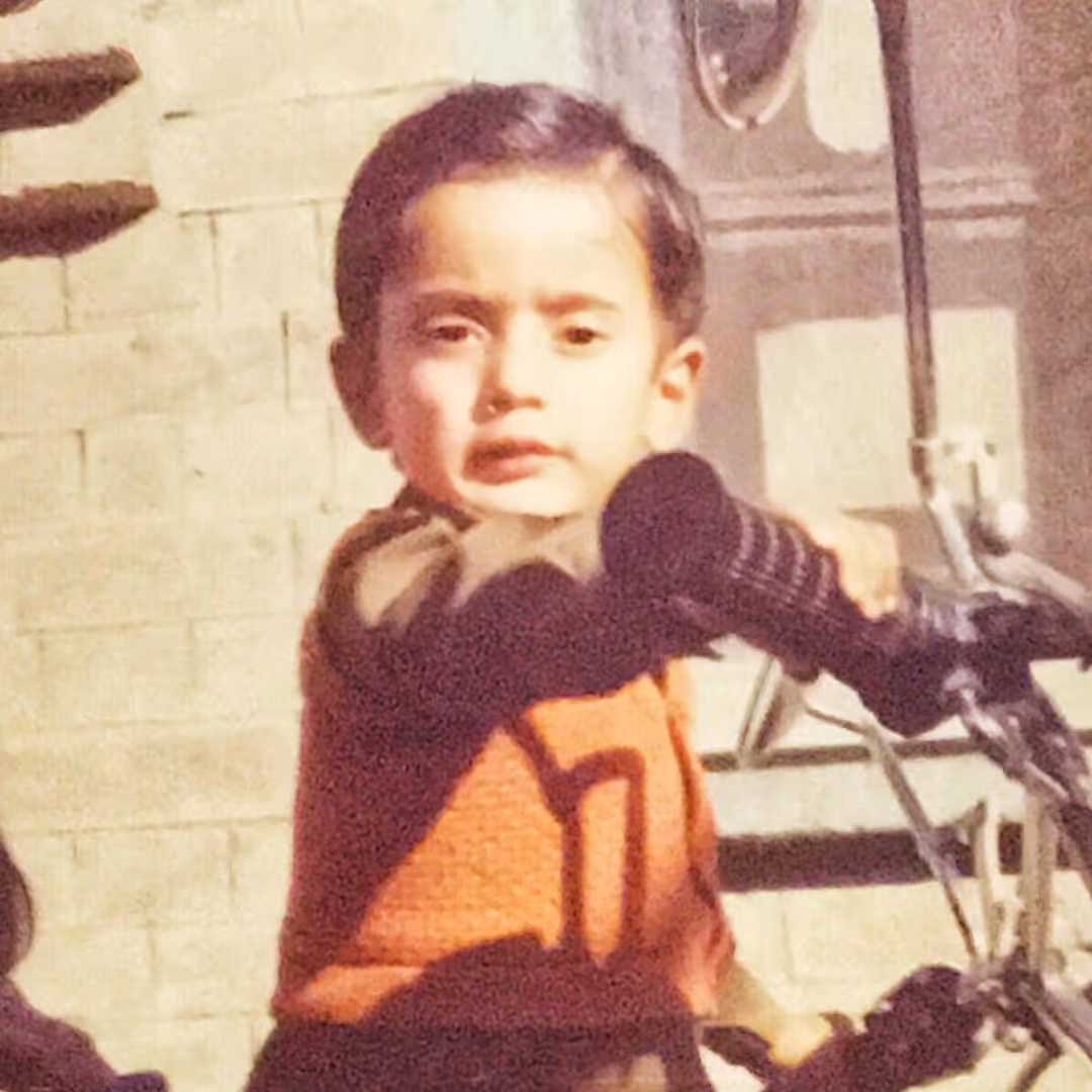 Young version photo of Imran Saleem