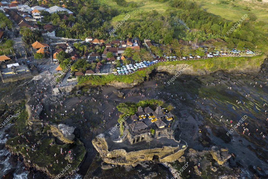 Helicopter Tour Bali | 30 Minutes Uluwatu Coastline & Tanah Lot