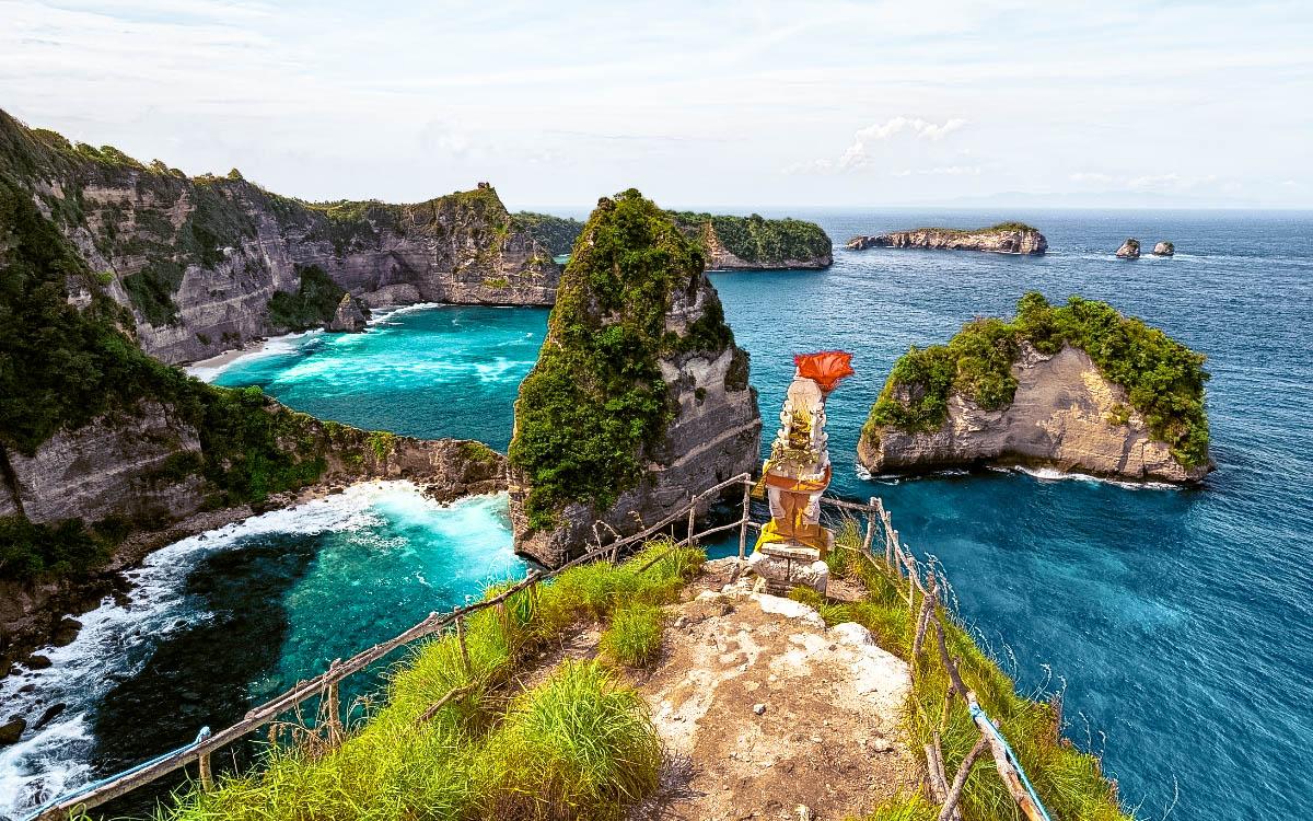 Thousand Island Viewpoint Nusa Penida - An EPIC Location Worth Exploring -  Daily Travel Pill