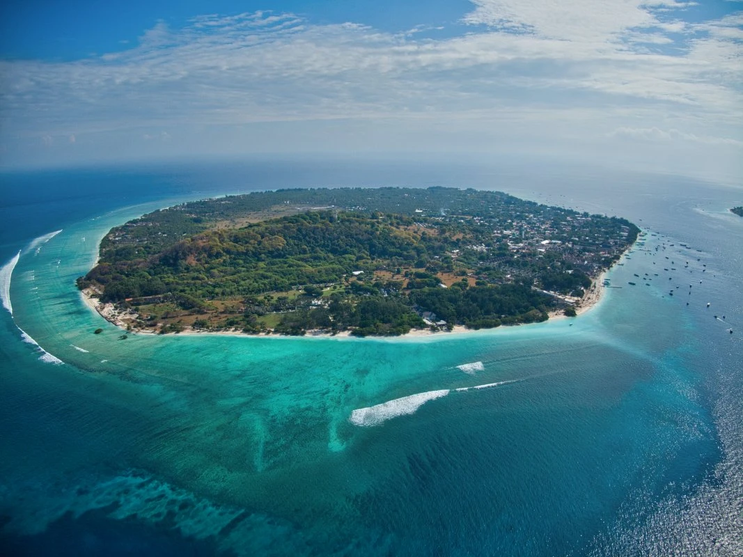 Unlocking a Swift and Luxurious Escape: Helicopter Transfers from Bali to Gili Trawangan