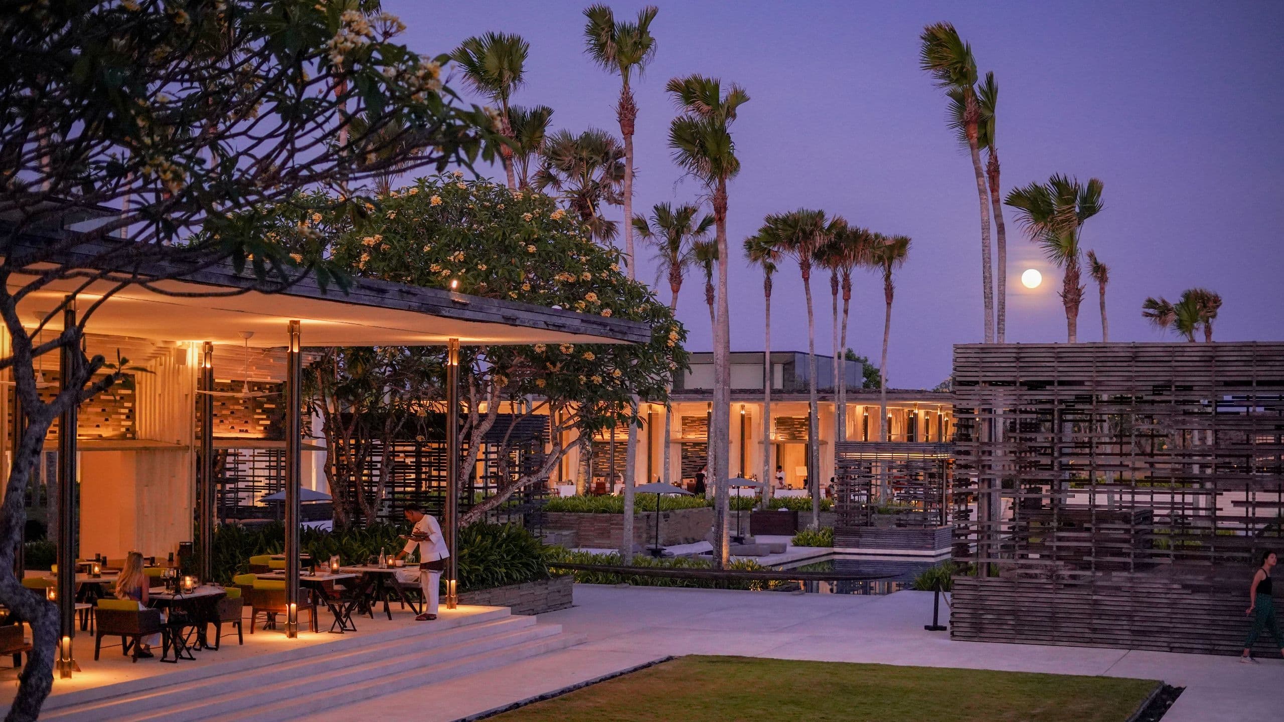 Ocean View Uluwatu Bali Villa Dining & Bar | Alila Villas Uluwatu | Hyatt