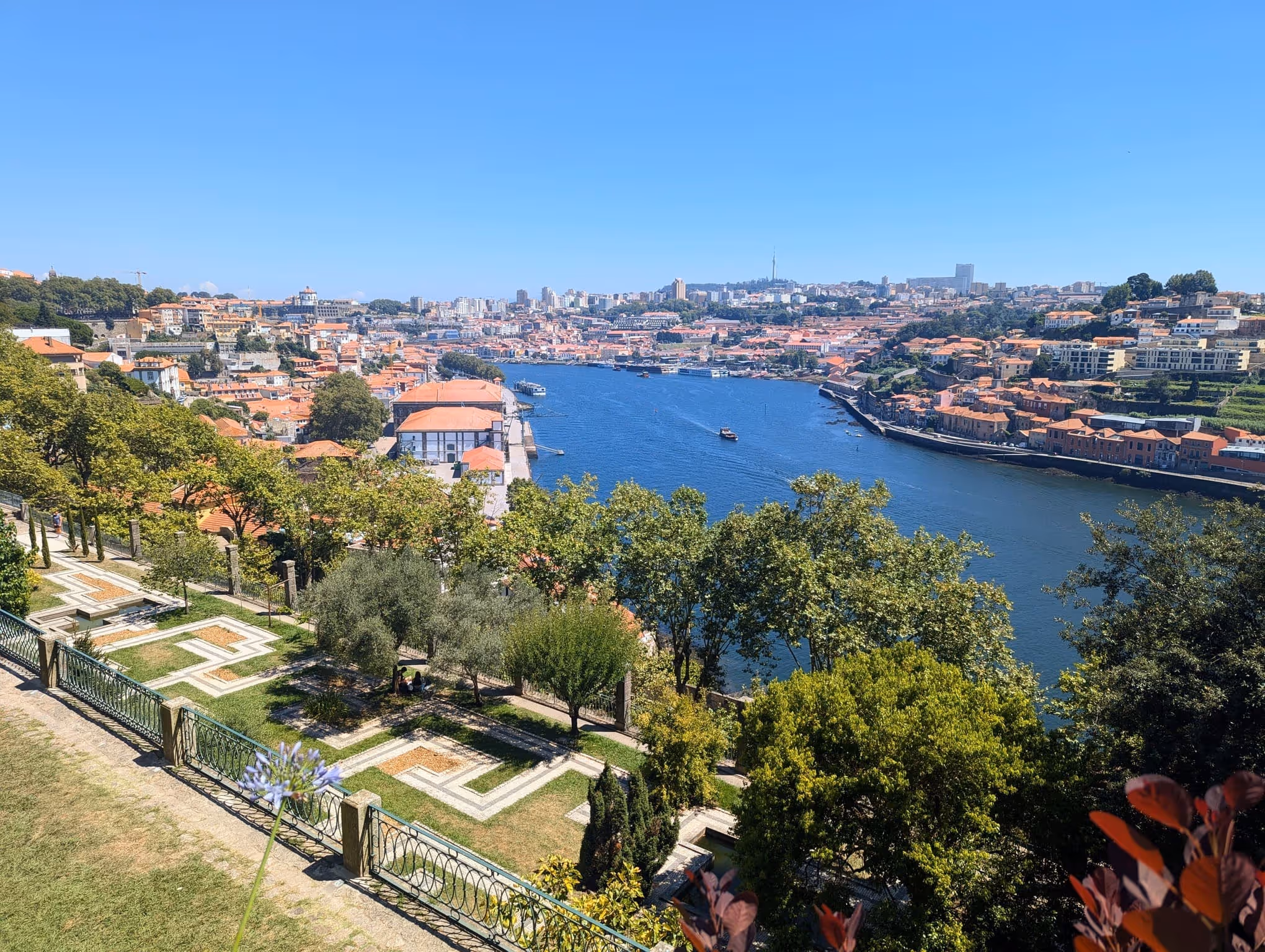 La belle vue depuis Torreão do Jardim do Palácio