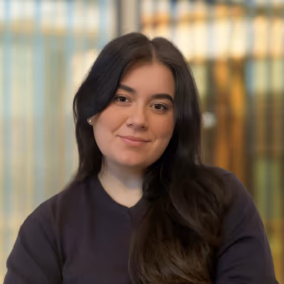 Maddalena Stella, founder associate at Zefi, portrait with golden background