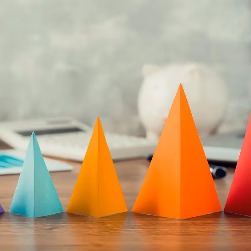 ¿Cómo Funcionan las Pirámides de Dinero?