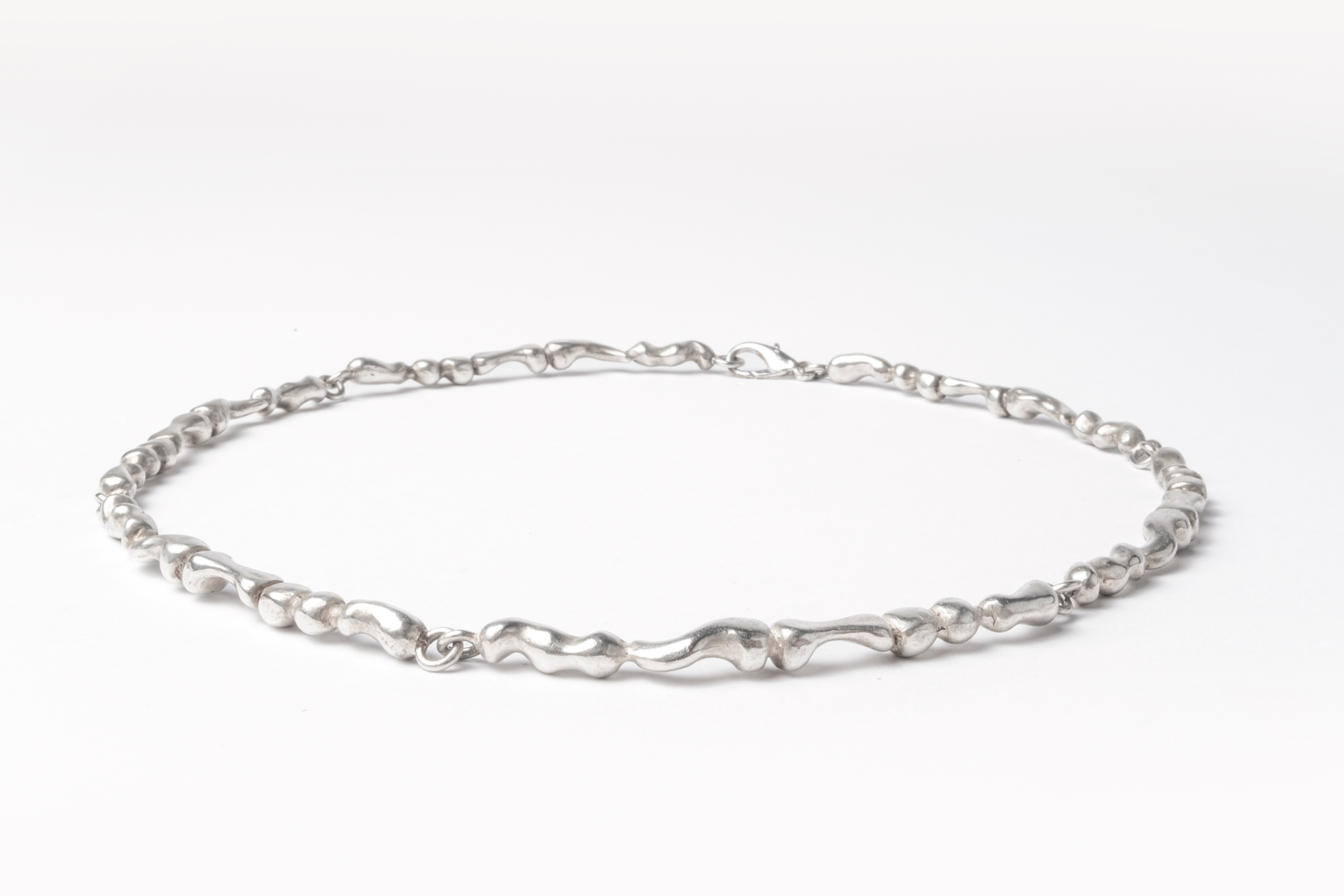 ari necklace