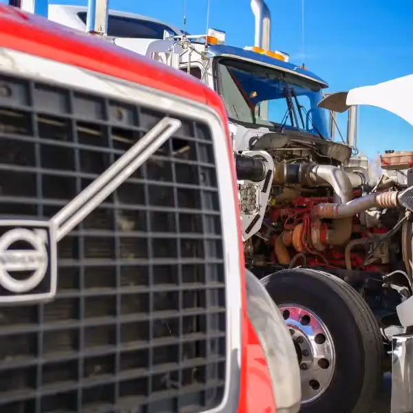 Common Engine Problems in Heavy-Duty Trucks and How to Troubleshoot
