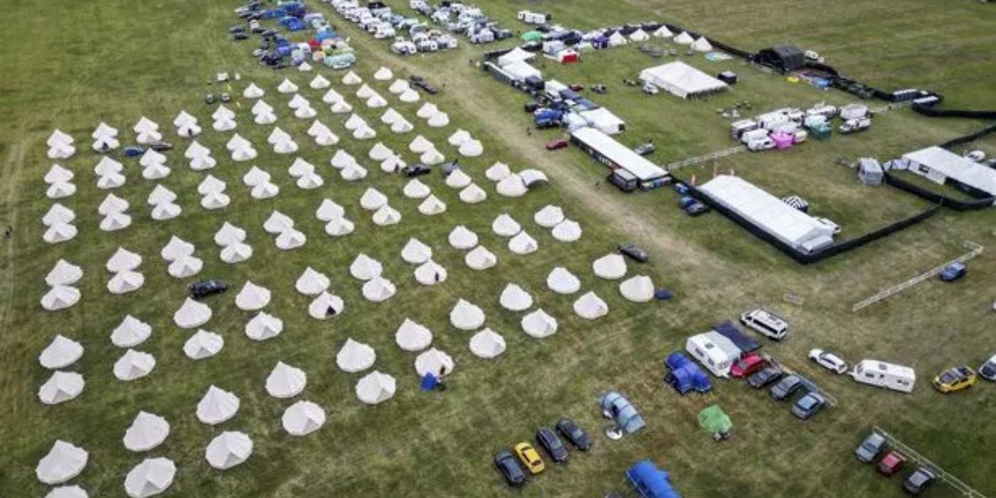 UK’S BIGGEST SEX FESTIVAL ‘SWINGATHON’ RETURNS WITH 1,000 PEOPLE IN ATTENDANCE