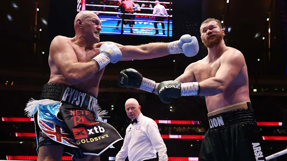 LONDON, ENGLAND - APRIL 11: Tyson Fury punches Arslanbek Makhmudov during the Heavyweight fight between Tyson Fury and Arslanbek Makhmudov at Tottenham Hotspur Stadium on April 11, 2026 in London, England. (Photo by Richard Pelham/Getty Images for Netflix)