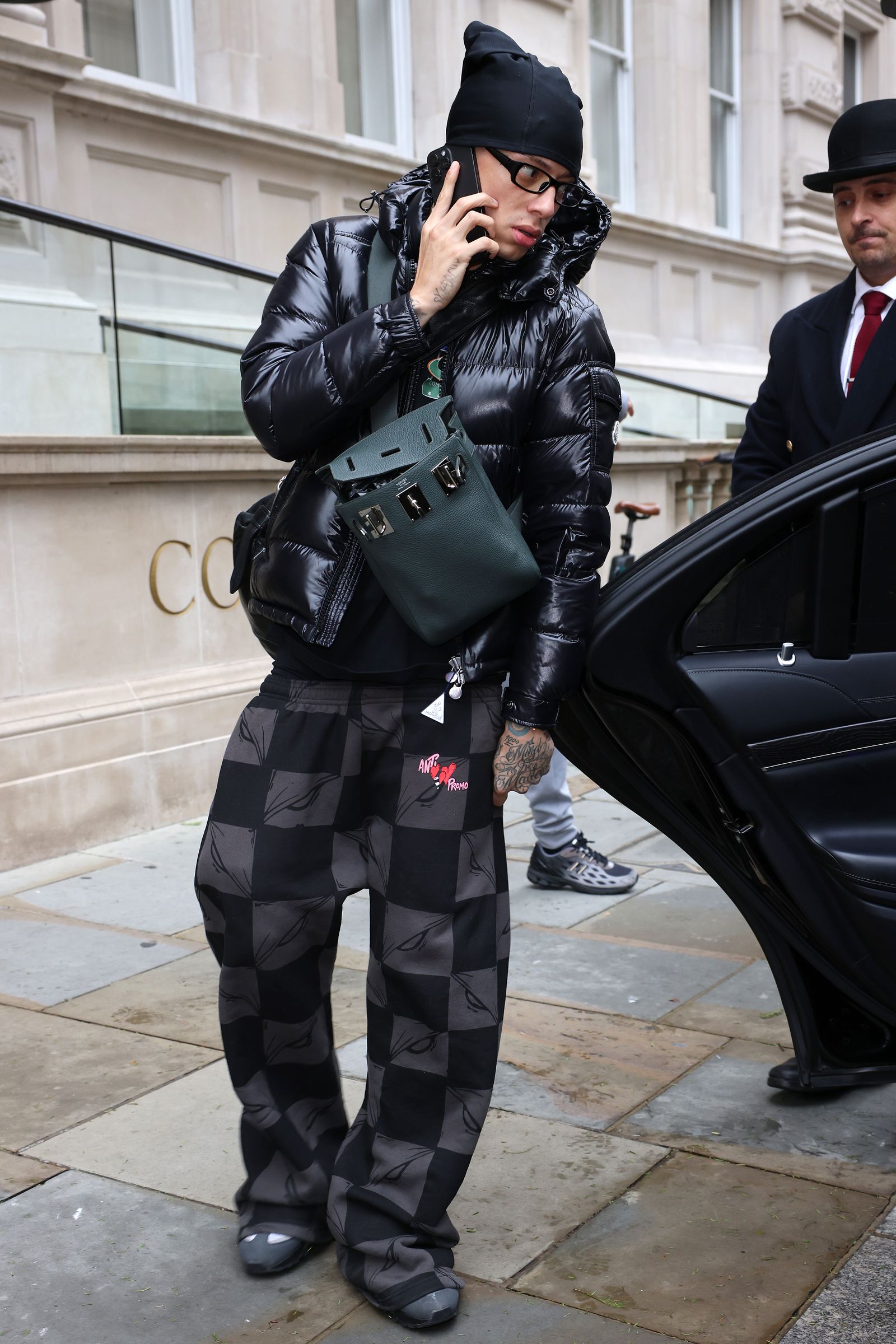 Central Cee wears 10000 Hermès bags to check out