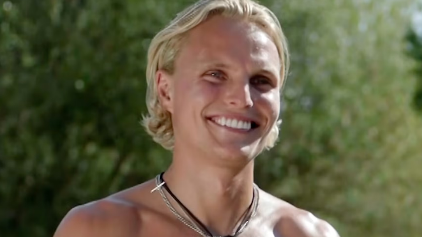 LOVE ISLAND GEORGE KNIGHT 'WAS KICKED OUT OF THE VILLA FOR USING OFFENSIVE SLUR'